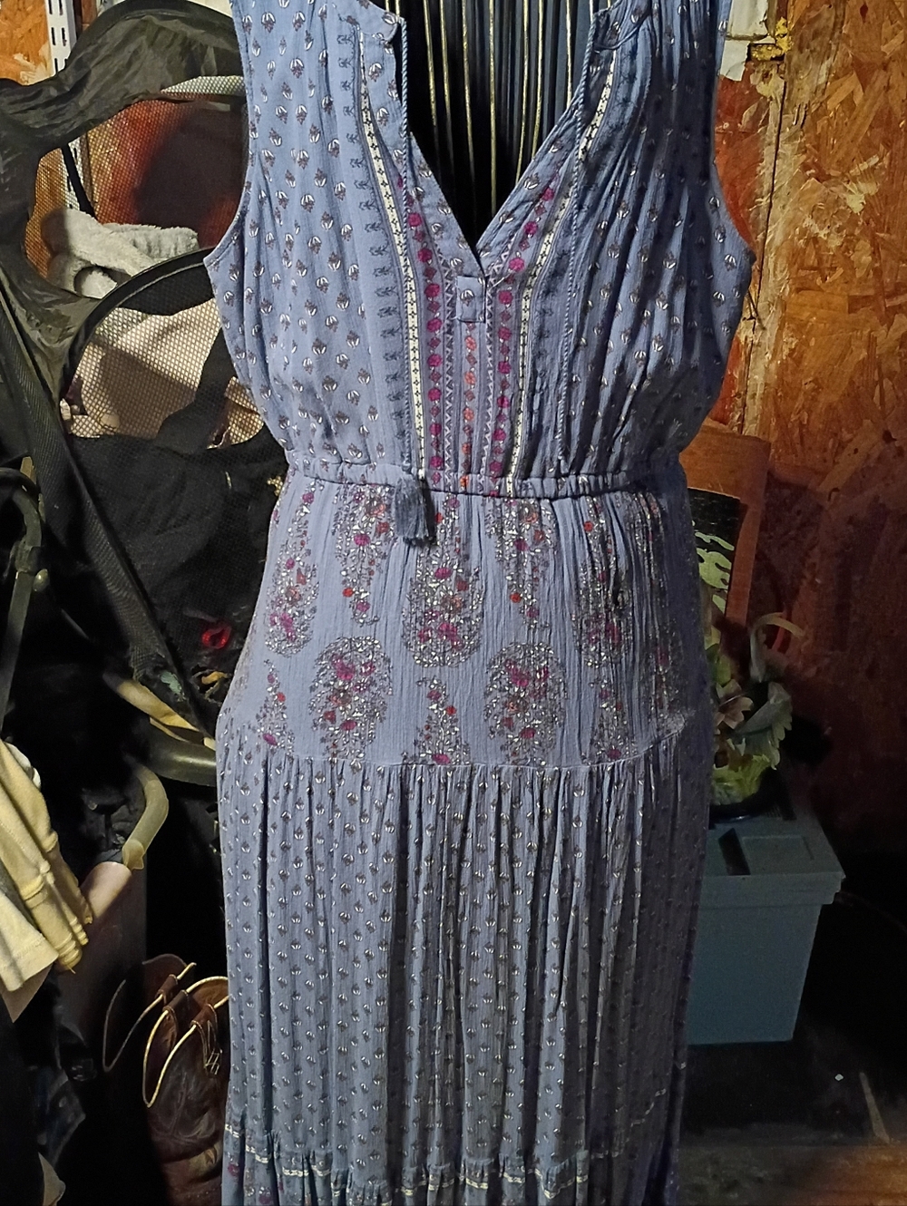 Old Navy Lavender Sleeveless Embroidered Maxi Dress